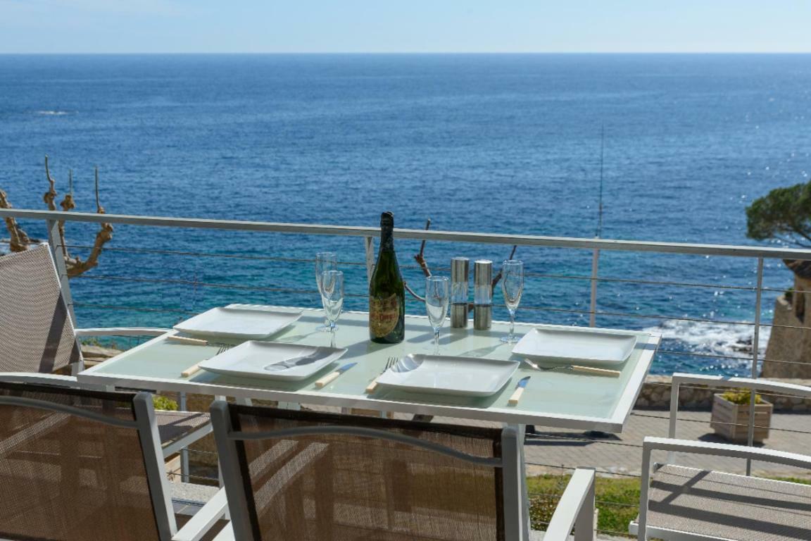 Apartamento Frente Al Mar En La Mejor Ubicacion De Calella Calella De Palafrugell Ngoại thất bức ảnh